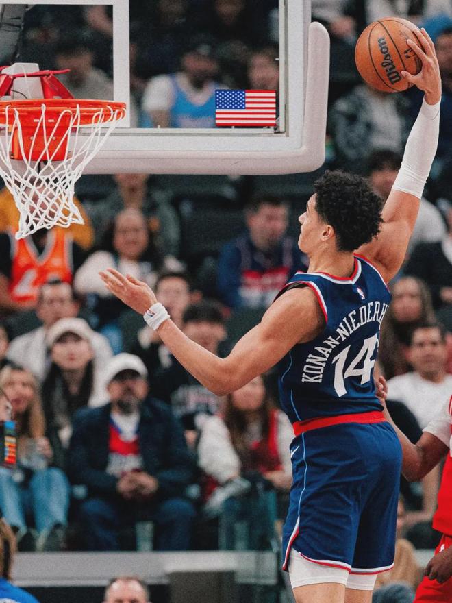 倒地惨叫！架回更衣室！快船遭遇沉重打击