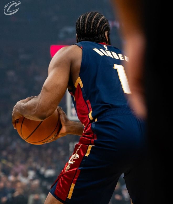 登场20战15胜!哈登29分钟17+14早早打卡 前队友:历史最佳之一