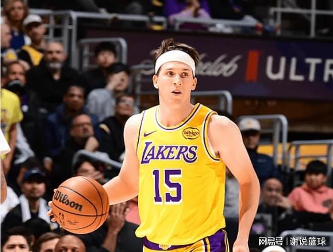 湖人卡位战取胜四喜临门,24+6后卫驱除心魔,横扫老冤家靠一秘诀