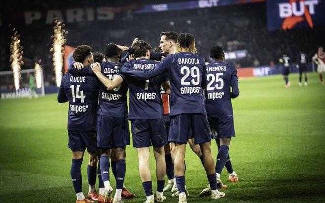 官方:为方便巴黎参加欧冠,对南特法甲比赛移至4月20日那周