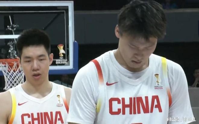 郭士强赌对了!男篮12人名单大换血,旅美双核将回归,周琦不打了