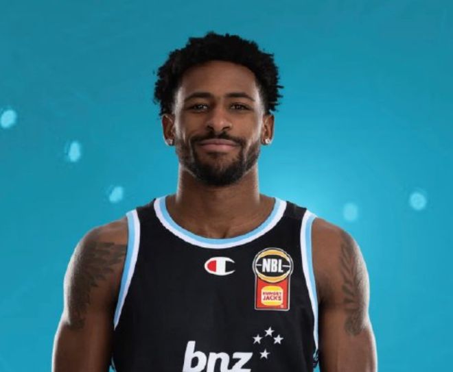 布罗金顿启程沈阳,将凌晨抵达,攻守获期待,有望出战后续热身赛