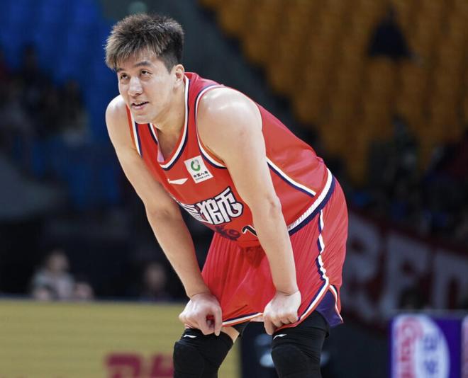 媒体人:一场补赛竟改变郭艾伦整个生涯,12天后本有机会战辽宁