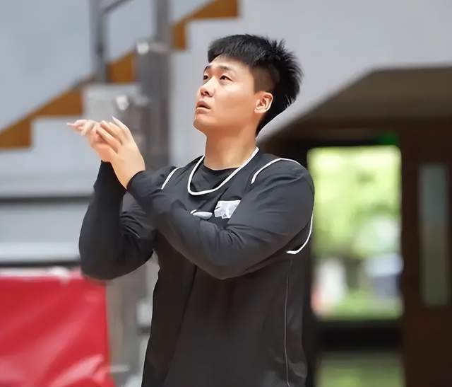 备战京浙焦点对决！赵睿状态火热，周琦全力修复短板，许利民表态