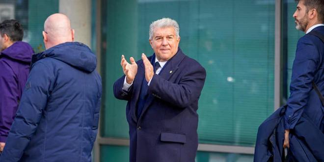 拉波尔塔更衣室动员:呼吁巴萨全队最后冲刺,剑指双冠王