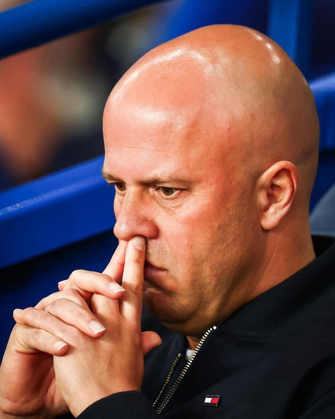 欧冠疯狂1夜：马竞2-0巴萨，大巴黎2-0利物浦，小蜘蛛杜埃世界波