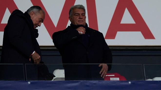 每体：拉波尔塔是包厢中最乐观的人，他坚信球队能够翻盘