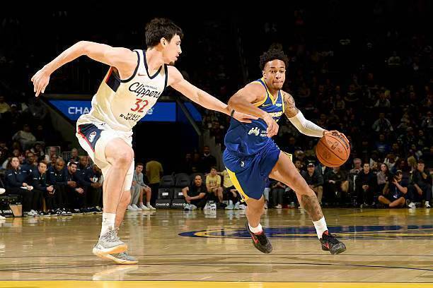 相当可靠的得分手!勇士二队后场新秀的表现真是渐入佳境?