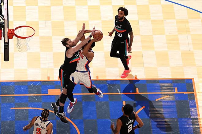 表现正在逐渐下滑,马刺替补中锋的这份长约可能会成为垃圾合同?