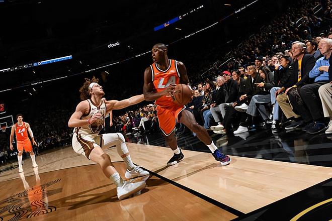 打出了准三双数据,快船后场大闸的进攻才能正在不断被激发出来?