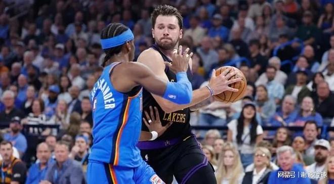 湖人遭遇双重打击,首轮主场优势难保,发展联盟小号无缘总决赛