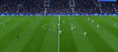 半场：药厂0-0奥林匹亚科斯，希克头槌造险