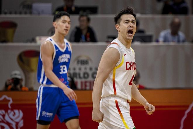 命中关键超远三分，赵继伟出场14分钟7投4中高效拿下13分