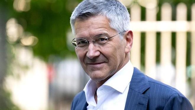 海纳：应废除50+1规则；英格兰垫底球队赚的都比我们多