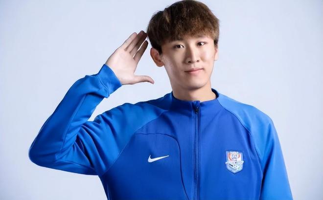 韩鹏飞不走了!已连续代表蓉城出战亚冠,能力或已得到新帅认可