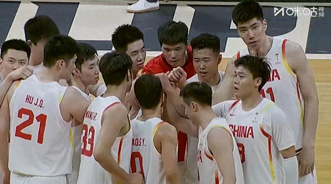 服了!台北球迷赞中国男篮一人:不吼叫也很沉稳,有技术也有帶脑