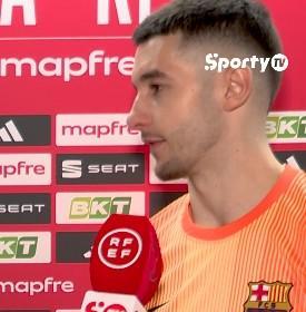 霍安:比赛确实非常困难,但我觉得球队已经付出了全部努力