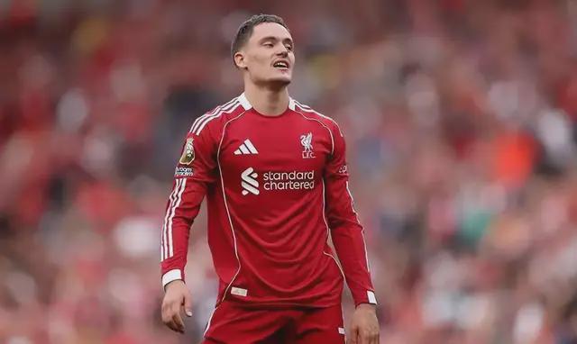 英超-纽卡VS曼联:红军欧冠资格都难,红魔理论上能争冠