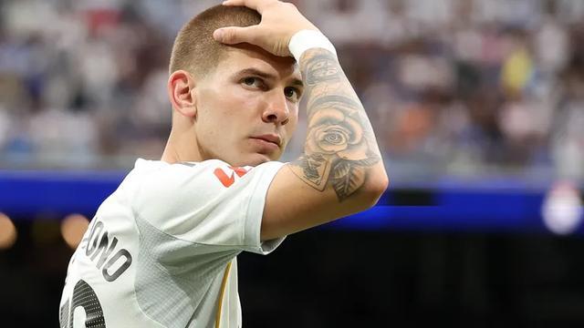 皇马6000万18岁超新星遇冷:骂裁判被停赛,想翻身得靠欧冠?