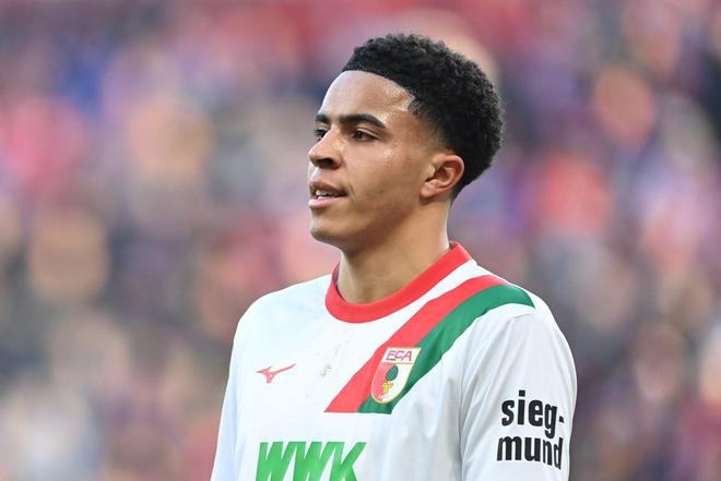 德天空:波切蒂诺正推动奥格斯堡19岁后卫班克斯为美国队效力