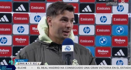 卜拉欣:我非常清楚巴尔韦德有多强,他只需要继续射门