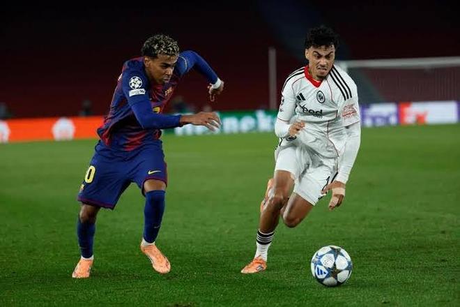 邮报:曼联近期考察了法兰克福左后卫布朗和中场拉松