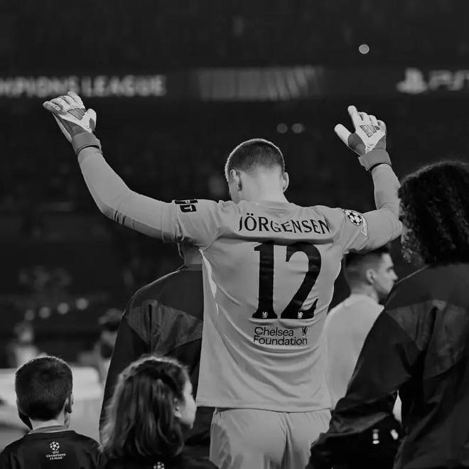 知耻而后勇?约恩森将社媒头像换成自己的欧冠比赛照