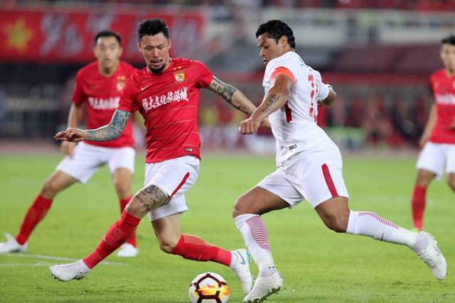 四回合鏖战+点球生死:2017亚冠的史诗德比