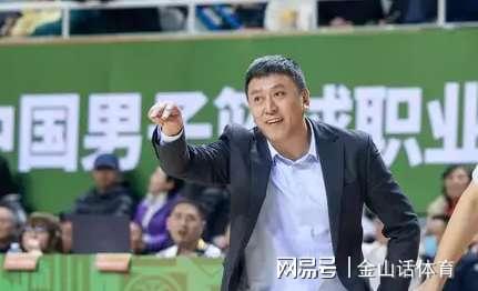 莫名其妙!25秒落后1分不犯规,连着2场都如此,球迷:谁能看懂?