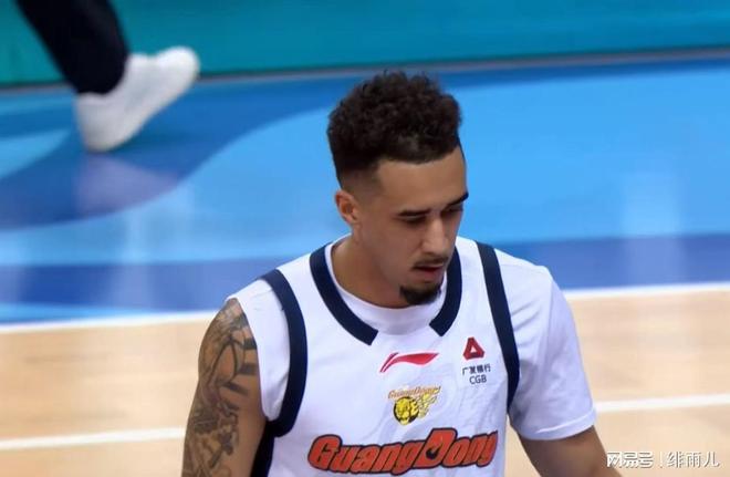 逼杜锋裁掉奎因！麦考尔狂轰生涯最强一战，这可是广东的争冠底牌