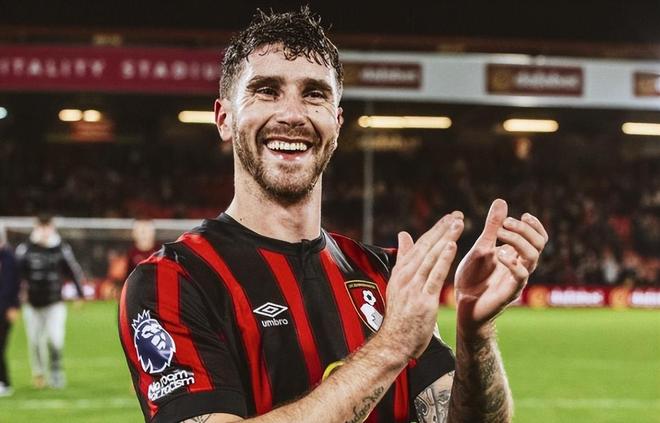 6球9助攻!英超游出一条大鱼,阿根廷铁卫即将自由身,4豪强疯抢