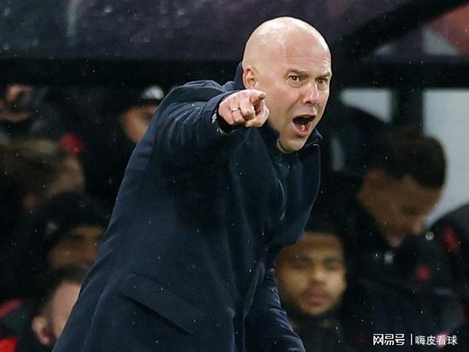 强势反弹！英超仅利物浦出局，埃梅里优势最大，保级队击败领头羊