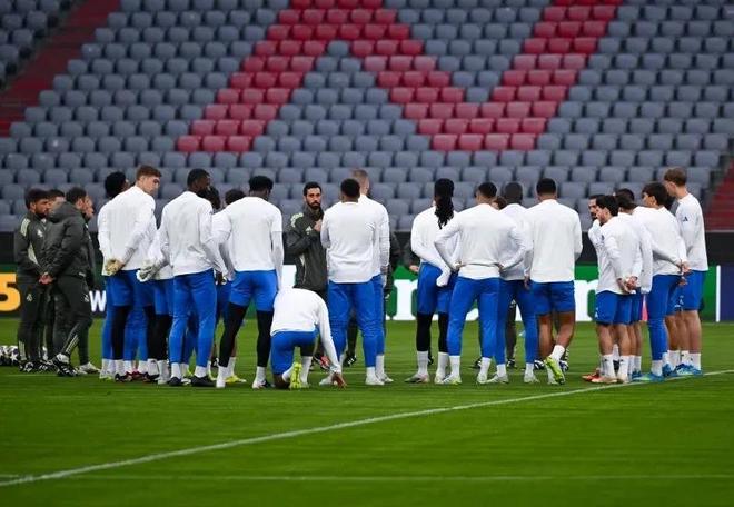 皇马欧冠生死战前，一个播客如何成为球迷"情报中枢"