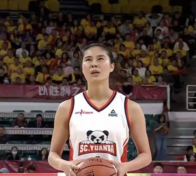 李缘15分6篮板2助攻成为总决赛MVP 四川女篮74-65胜山西