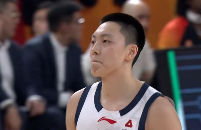 领先14分后！输给福建2分，胡明轩批评广东队球员