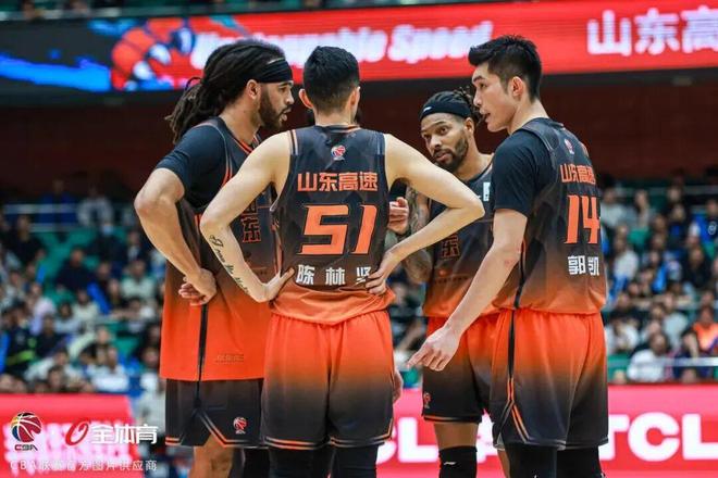 最后七轮仅一胜！山东男篮，季后赛该瞪眼了