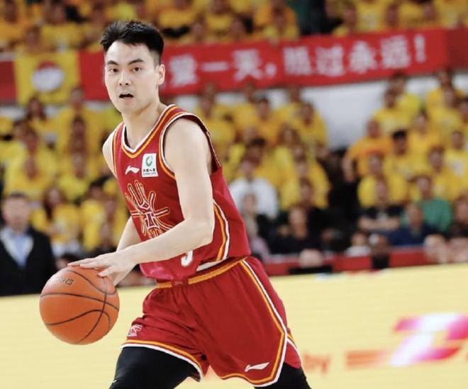 CBA常规赛最佳第六人候选名单：贾明儒、赵嘉仁、义兄弟领衔