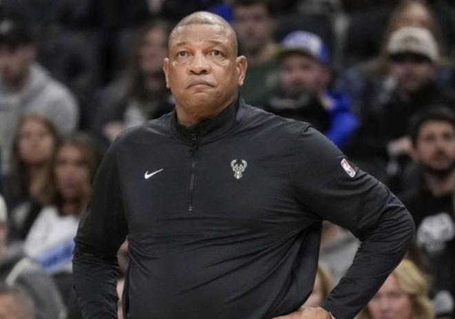 A-史密斯:里弗斯会在本赛季结束后退休,他要离开了