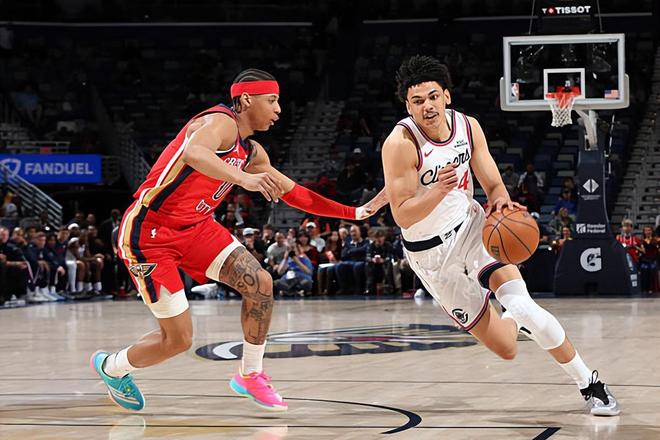 防守能力肉眼可见！但快船替补锋线新秀的出场时间依然很不稳定？