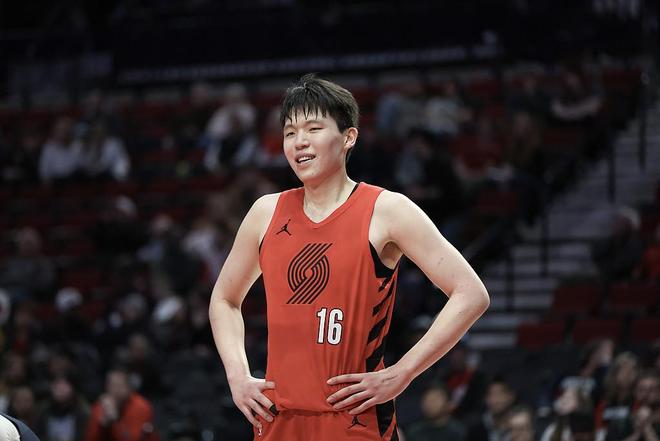 本赛季G联赛征程已结束,官方:开拓者从混音队召回杨瀚森