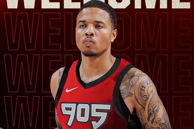 一夜四笔签约，水货状元重返NBA，22+6后卫签约灰熊，湖人好消息