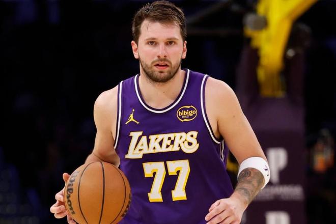 延续火热状态,东契奇25中15砍41分8板3助3断&连续12场30+