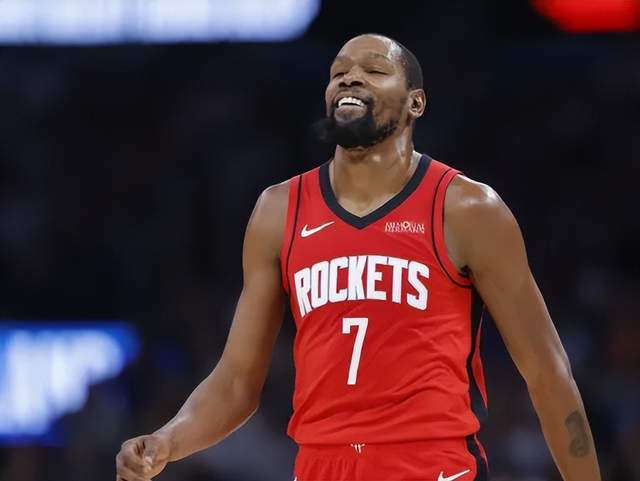 拿5300万！电风扇缺席大胜，火箭认栽吧，乌度卡该让奥科吉进轮换