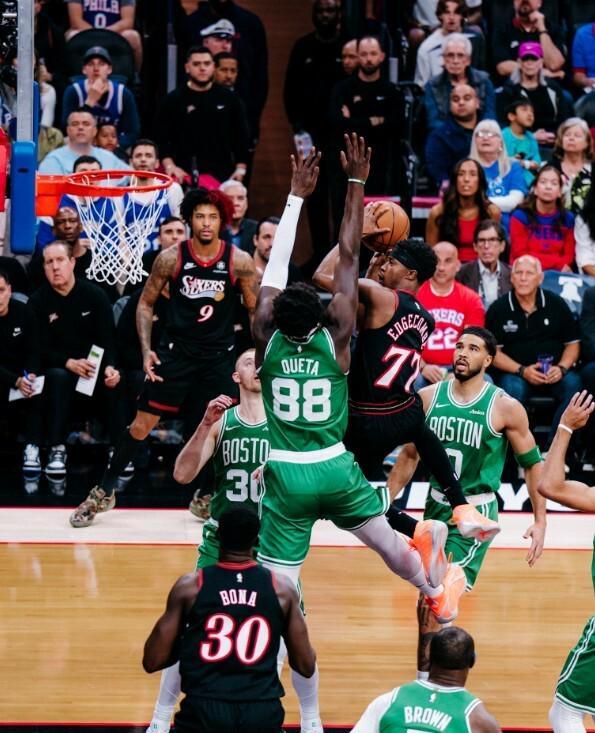 重新夺回主场优势！塔图姆布朗各25分，凯尔特人108-100险胜76人