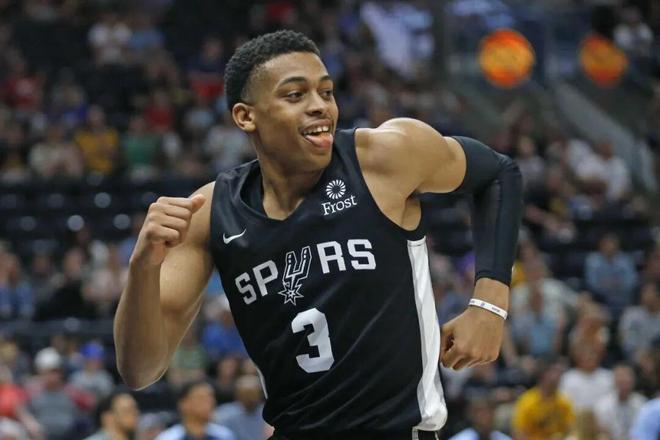 给文班剃头的马刺DJ,成为NBA最佳第六人