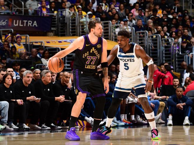 湖人1日内3喜临门！詹姆斯不用着急复出，但东契奇想争冠真需要他