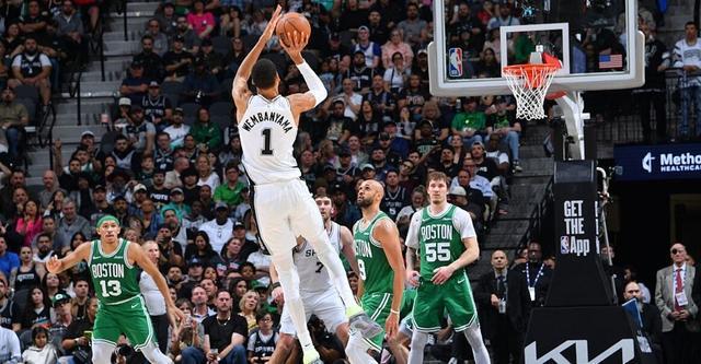 文班：三分球是我的标志性技术之一 不会荒废它