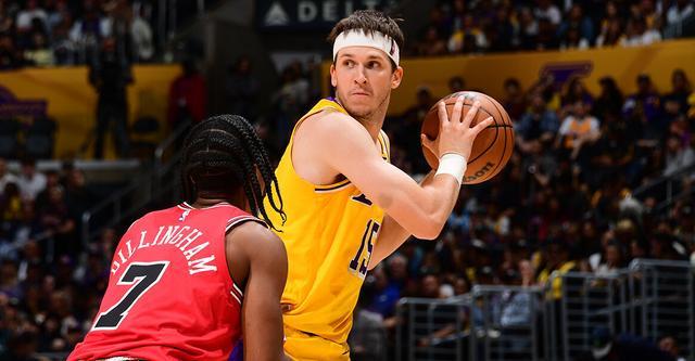 里夫斯：我对自己有着一种近乎“自负式”的自信