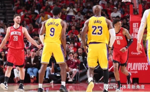 再创历史，父子连线！布朗尼喜获季后赛首分