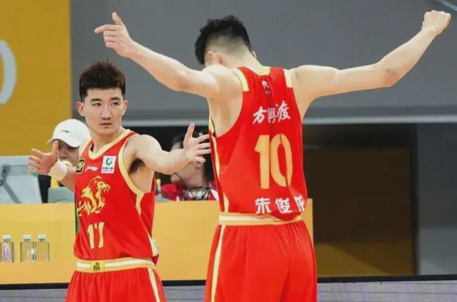 总决赛票价奖金出炉！CBA3消息：广东辽宁洗牌，重塑青春风暴